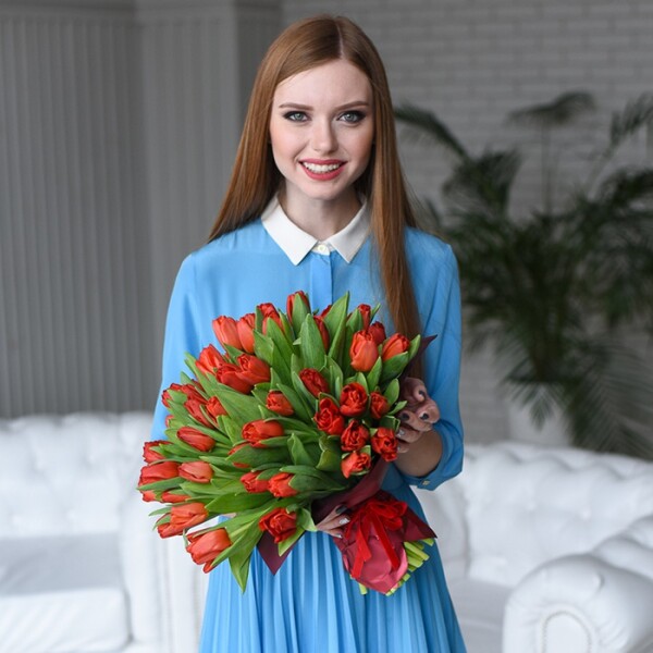 51 красный тюльпан